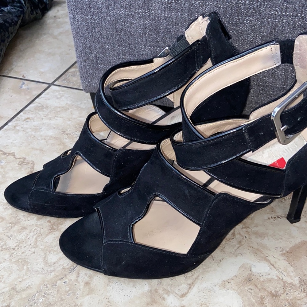 Black Nine West heels size 9 medium